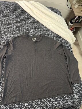 Duluth Trading Co Charcoal Long-Sleeve Henley